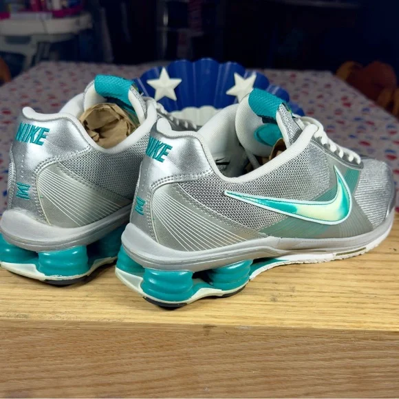 Nike Women's shox Running Shoes size 12 - Picture 5 of 6